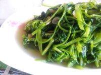 色味俱佳的蒜蓉空心菜