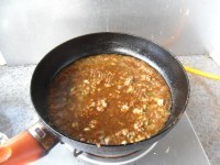 家常菜肉末烧茄子做法图解10)