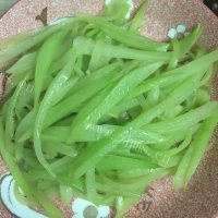 家常菜炒莴笋丝