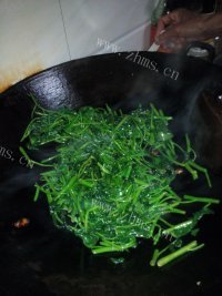 家常菜清炒空心菜做法图解4)