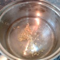 可口的咖喱鱼蛋做法图解7)