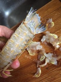 美味的椒盐濑尿虾做法图解1)