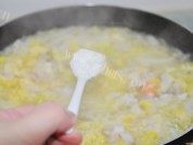 美味的海鲜泡饭做法图解6)