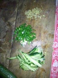 美味的西红柿紫菜蛋花汤做法图解5)