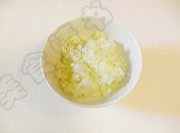 美味的黑椒鸡排做法图解2)