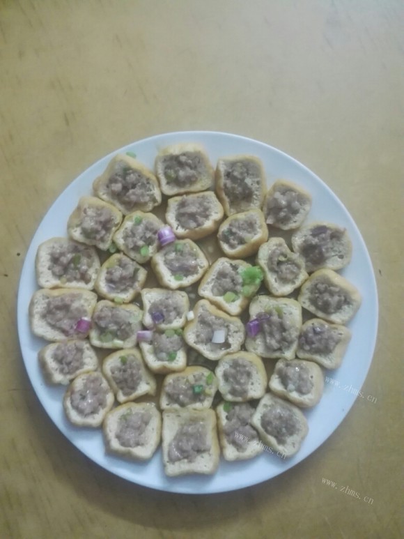 五味俱全的酿豆腐泡