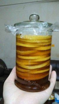 诱人蜂蜜腌柠檬做法图解6)