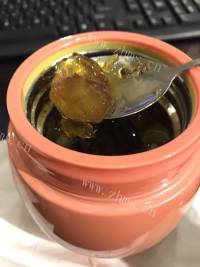 好吃的美食桃胶皂米银耳羹做法图解7)