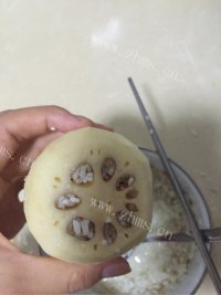 最喜欢的糯米藕做法图解3)