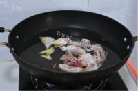 香辣猪蹄做法图解3)