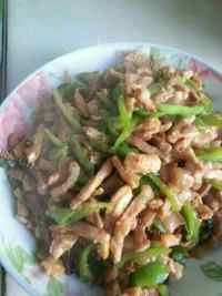 家常菜尖椒肉丝