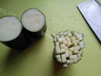 简单的菊花茄子做法图解2)
