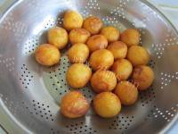 美味的炸土豆丸子