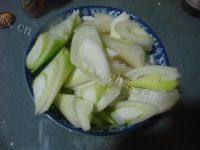 家常菜葱爆羊肉做法图解2)