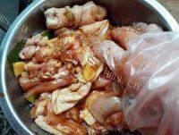 美味的炸鸡腿做法图解3)