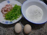 美味的肉丝尖椒鸡蛋饼做法图解1)