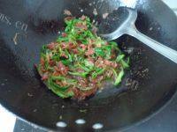 家常菜青椒香肠