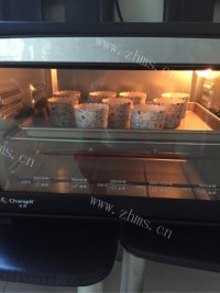 美味营养的纸杯蛋糕做法图解9)
