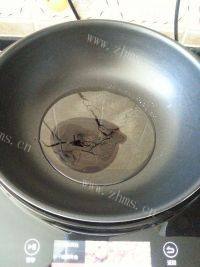 美味的蒜蓉粉丝开边虾做法图解6)