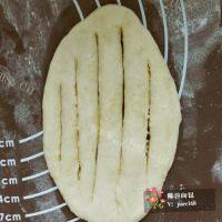美味的椰蓉面包做法图解12)