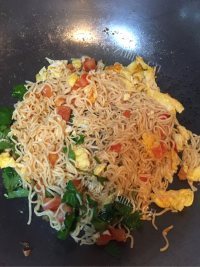 美味的番茄蛋炒面做法图解7)