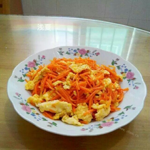 胡萝卜丝炒鸡蛋