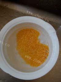 银耳大枣玉米茬子米糊做法图解3)