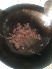 喷香的炒蘑菇做法图解4)
