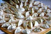 自己做的荠菜鸡蛋水饺做法图解14)