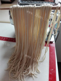 色香味俱全的重庆小面做法图解5)