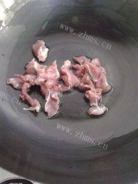 家常菜菜梗炒肉做法图解3)