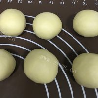 香喷喷的椰蓉开口酥做法图解19)
