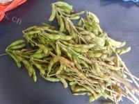 简单易做的盐水毛豆做法图解1)