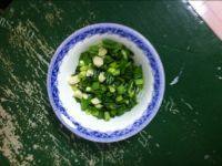 家常菜白菜排骨汤做法图解5)
