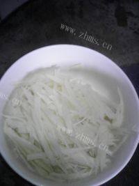 色味俱佳的洋芋擦擦做法图解2)