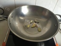 家常菜红烧比目鱼做法图解3)
