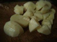 美味鸡骨架炖土豆的做法图解六