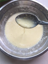 简单的早餐鸡蛋卷饼做法图解2)