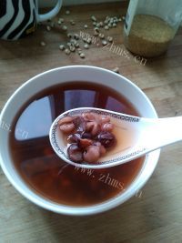 美味的红豆薏米粥