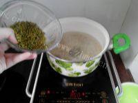自制绿豆薏米汤做法图解5)