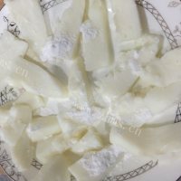 香气浓郁的炸鲜奶做法图解4)