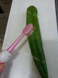 家常菜鸡蛋炒秋葵做法图解2)