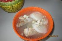 美味的山药薏米排骨汤做法图解14)