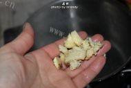 食欲满满的韭菜猪红汤做法图解4)