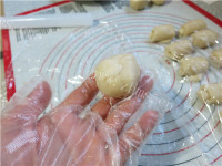 自制枣泥菊花酥做法图解19)
