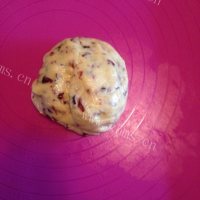 自制蔓越莓饼干做法图解6)