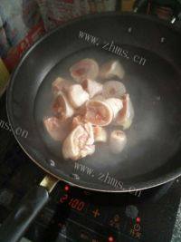 美味的土豆烧鸡腿做法图解2)