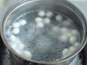 酒酿蛋花汤圆做法图解2)