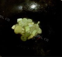 美味的可乐鸡翅做法图解3)