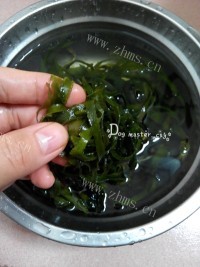 美味的海带烧粉丝做法图解1)